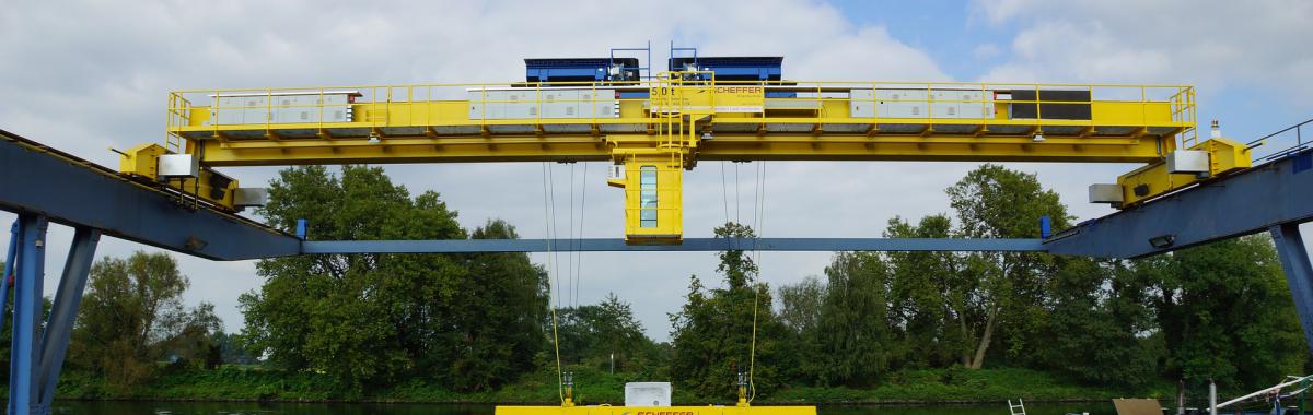 REFORÇO ESTRUTURAL EM PÓRTICOS ROLANTES